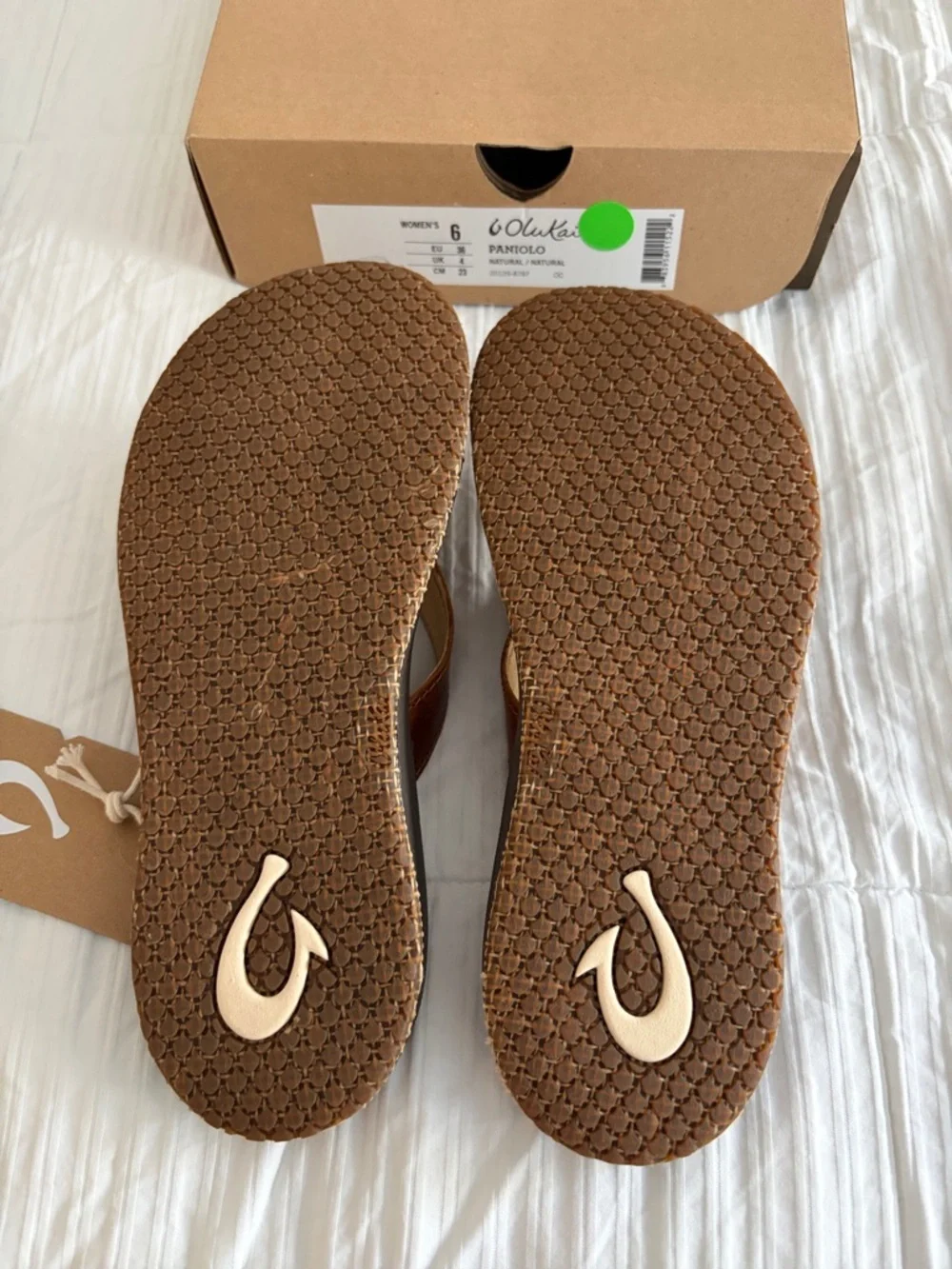 🌿 OluKai Paniolo Leather Sandals – Size 6 – Brand New in Box 🌿 - Picture 3 of 3